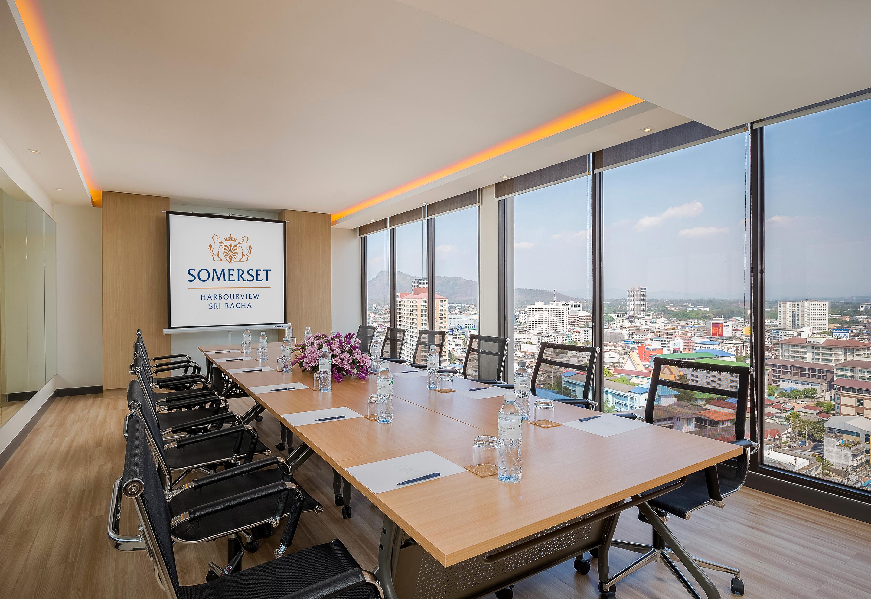 Somerset Harbourview Sri Racha Сі-Рача Екстер'єр фото